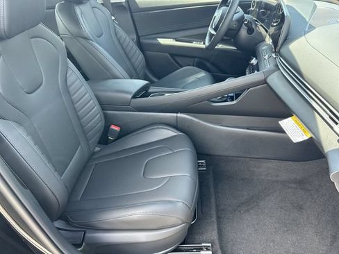 New 2026 Hyundai Elantra Limited FWD image 13