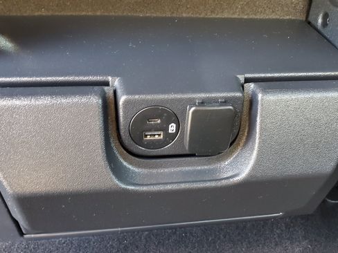 Used 2023 Ford F150 XLT AWD/4WD image 27