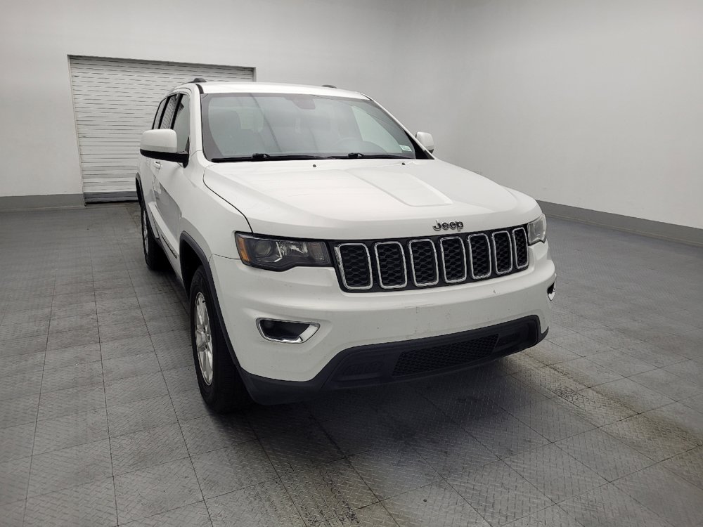 Used 2019 Jeep Grand Cherokee Laredo RWD image 14