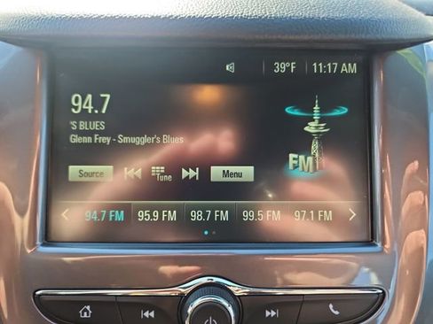 Used 2017 Chevrolet Cruze LT w/ Convenience Package image 20