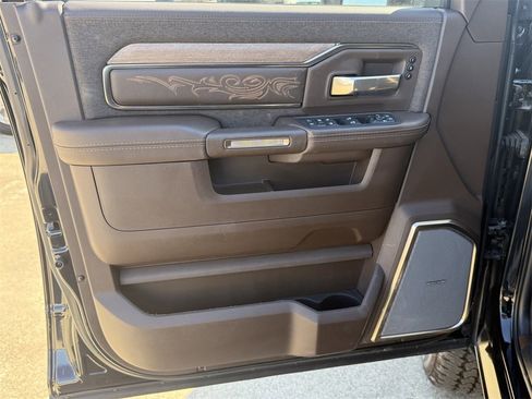 New 2025 RAM 2500 Limited image 10