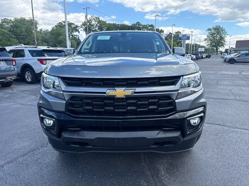 Used 2022 Chevrolet Colorado LT w/ LT Convenience Package AWD/4WD image 3