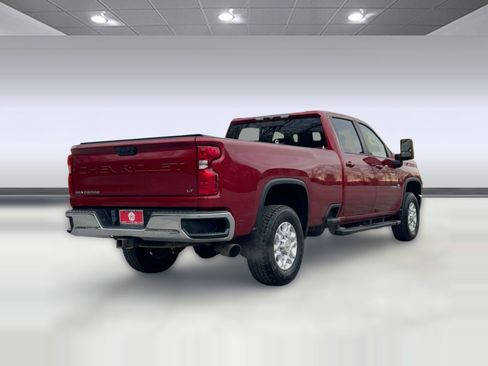 Used 2022 Chevrolet Silverado 2500 LT w/ Convenience Package image 9