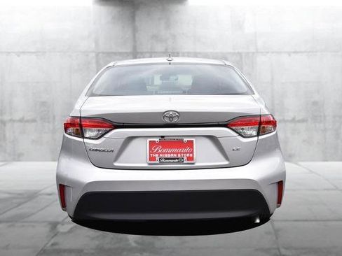 Used 2025 Toyota Corolla LE image 6