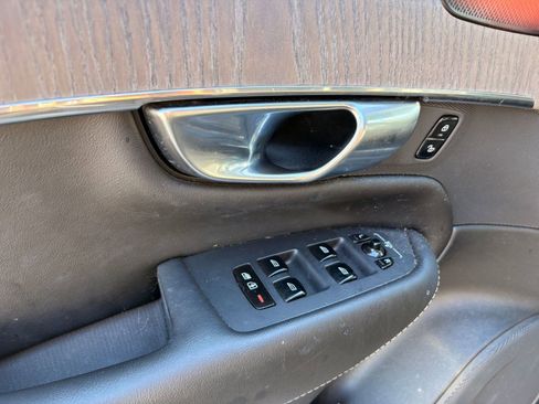 Certified 2022 Volvo XC90 T6 Inscription w/ Advanced Package image 13