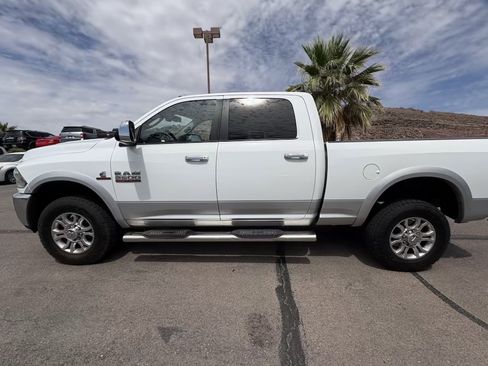 Used 2015 RAM 2500 Laramie AWD/4WD image 2