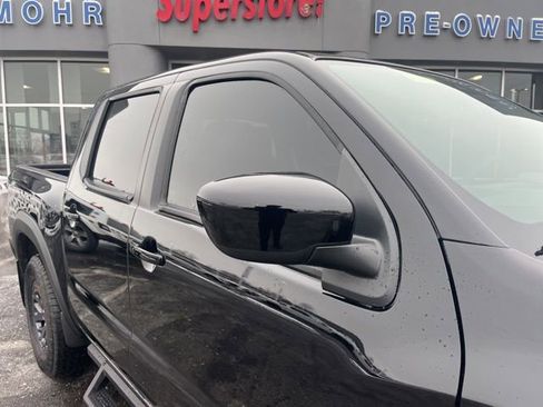 Used 2025 Nissan Frontier PRO-4X image 3