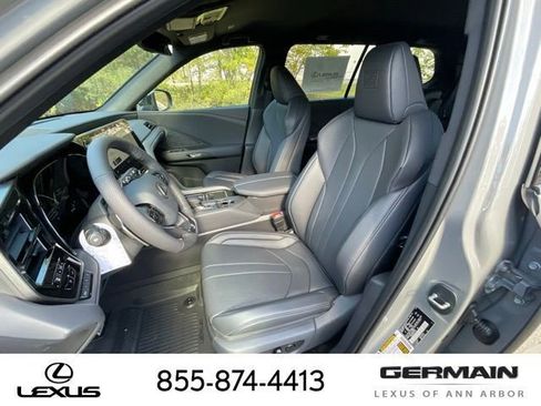 New 2026 Lexus TX 500h AWD image 12