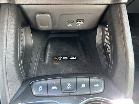 Used 2025 Chevrolet TrailBlazer LT w/ Convenience Package AWD/4WD image 18