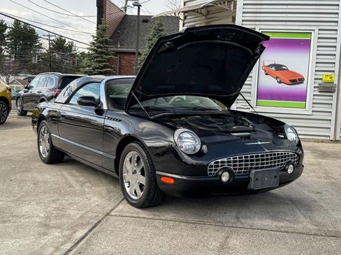 Used 2002 Ford Thunderbird Deluxe image 11