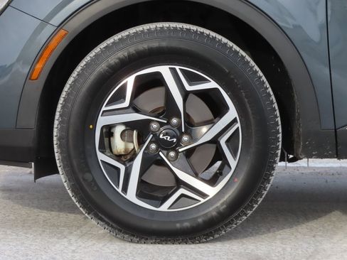 Certified 2023 Kia Sportage LX image 11