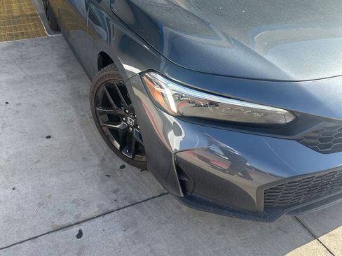 Used 2025 Honda Civic Sport image 18