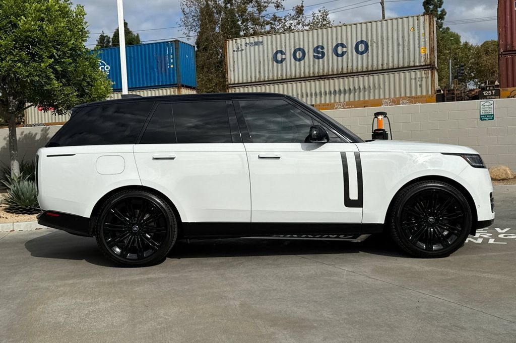Used 2023 Land Rover Range Rover SE AWD/4WD image 6