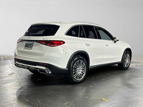 Used 2026 Mercedes-Benz GLC 300 4MATIC image 3