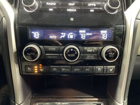 Used 2021 Subaru Ascent Touring w/ Popular Package #2A image 19