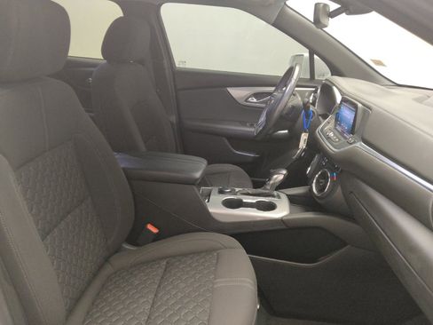 Used 2020 Chevrolet Blazer LT image 21
