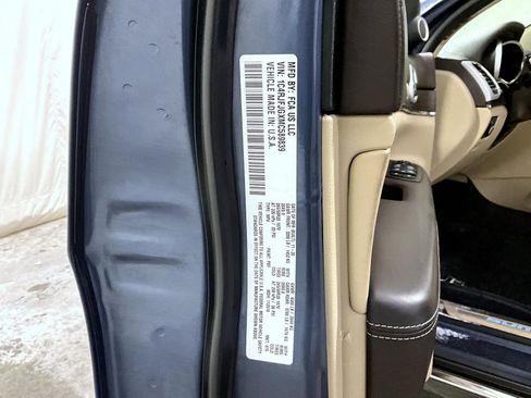 Used 2021 Jeep Grand Cherokee Summit image 25