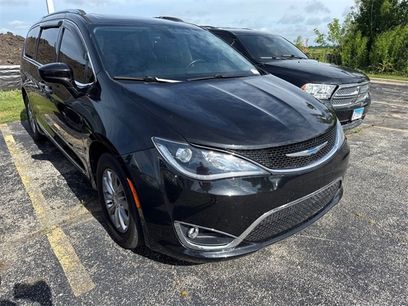 Used 2018 Chrysler Pacifica Touring-L Plus