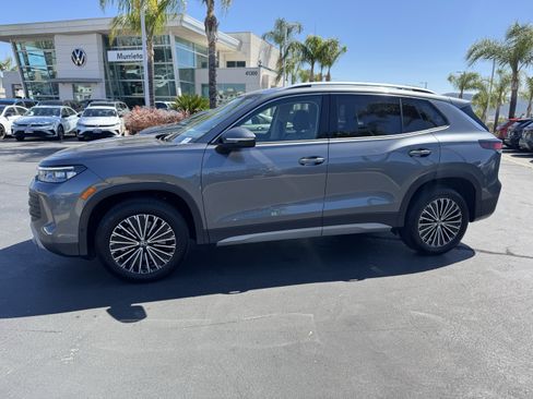 Certified 2025 Volkswagen Tiguan S AWD/4WD image 6