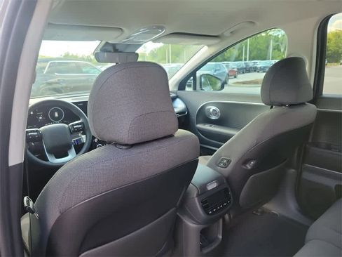 New 2026 Hyundai Ioniq 9 SE image 9