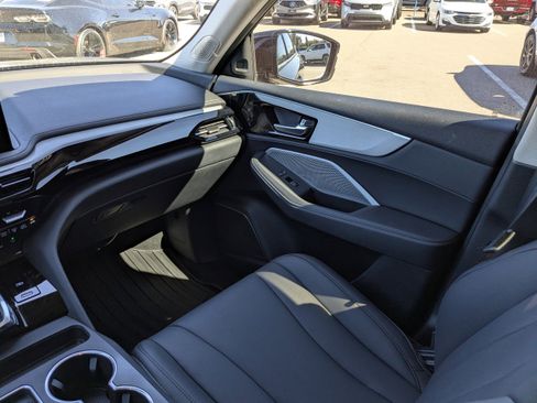 Used 2025 Acura MDX SH-AWD image 20