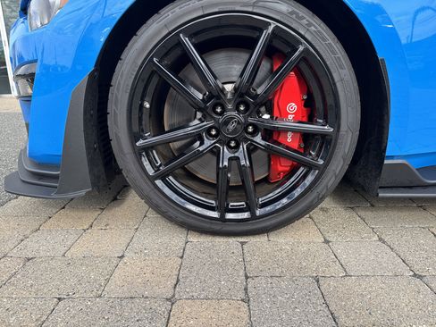 Used 2022 Ford Mustang Shelby GT500 w/ Technology Package image 6