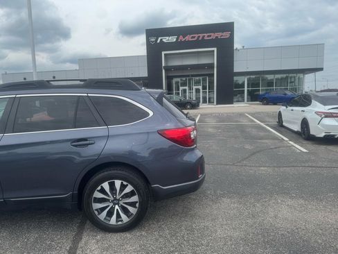 Used 2017 Subaru Outback 3.6R Limited AWD/4WD image 13