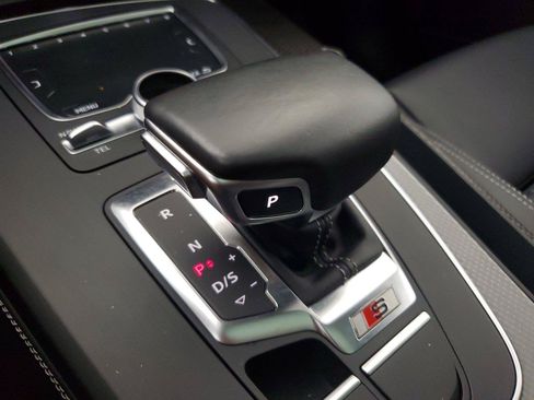 Used 2018 Audi SQ5 Prestige AWD/4WD image 31