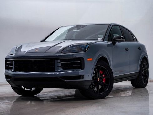 New 2026 Porsche Cayenne S image 1