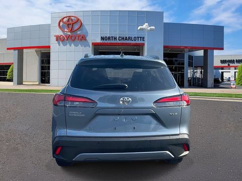 Used 2025 Toyota Corolla Cross XLE w/ Convenience Package FWD image 7