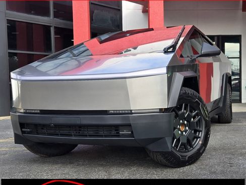 Used 2024 Tesla Cybertruck AWD Crew Cab image 1