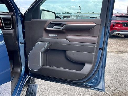 Used 2024 GMC Sierra 1500 Denali RWD image 29