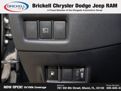 Used 2020 Toyota C-HR LE image 28