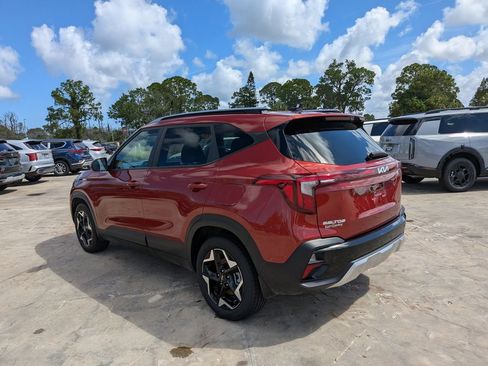 Certified 2025 Kia Seltos S AWD/4WD image 6