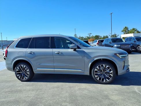 New 2026 Volvo XC90 B6 Ultra image 8