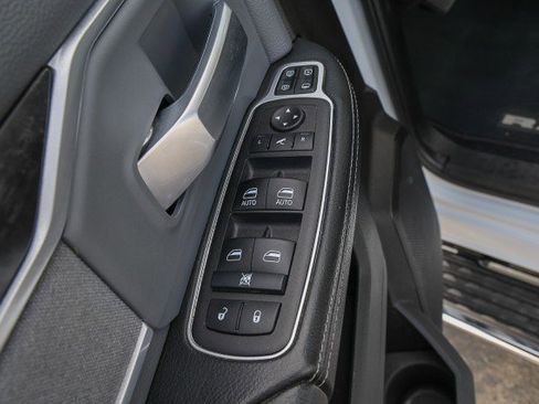 Used 2023 RAM 3500 Big Horn w/ Level 1 Equipment Group image 28