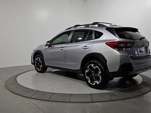 Used 2022 Subaru Crosstrek 2.5i Limited w/ Moonroof Package 2 AWD/4WD image 3