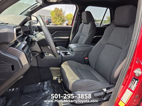 Used 2025 Toyota 4Runner SR5 AWD/4WD image 9