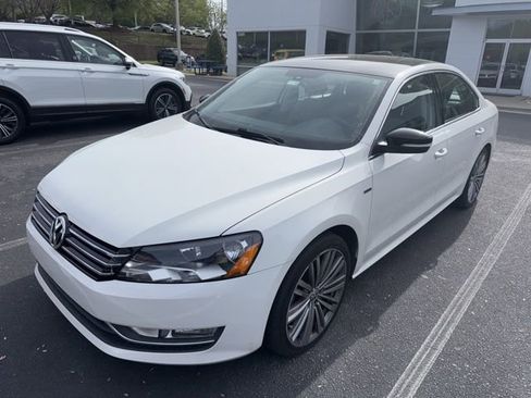 Used 2014 Volkswagen Passat 1.8T Sport image 12