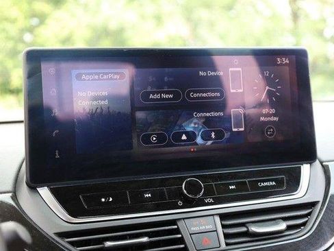 Used 2025 Nissan Altima 2.5 SR w/ SR Premium Package FWD image 12