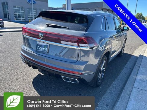 Used 2024 Volkswagen Atlas Cross Sport SEL R-Line AWD/4WD image 12