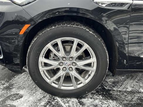 Certified 2024 Buick Enclave Essence w/ Experience Buick Package image 9