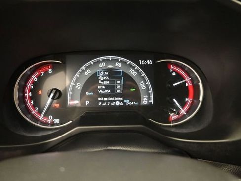 Used 2025 Toyota RAV4 XLE FWD image 3