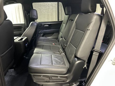 Used 2025 Chevrolet Tahoe LT AWD/4WD image 23