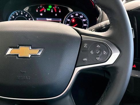 Used 2023 Chevrolet Traverse LT image 21