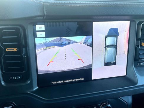 Used 2024 Ford Bronco Badlands image 25