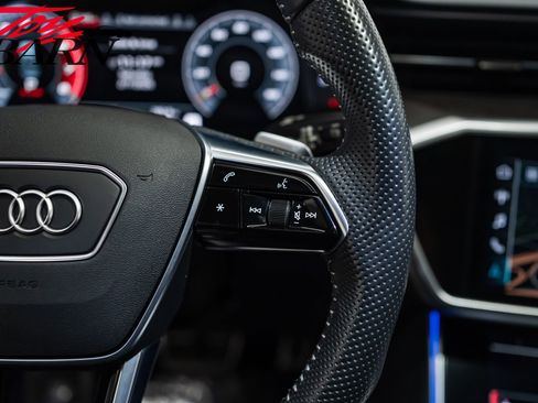 Used 2020 Audi S7 Prestige w/ Prestige Package image 37