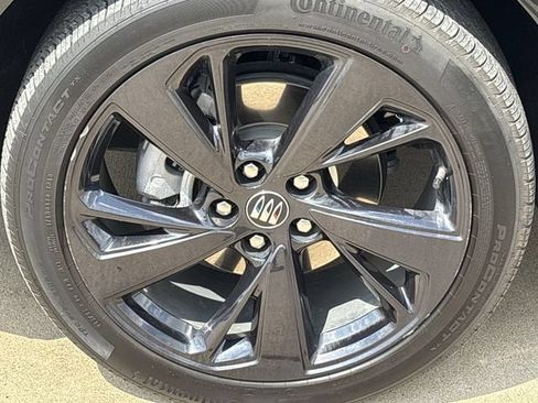 Used 2025 Buick Envision Sport Touring AWD/4WD image 10