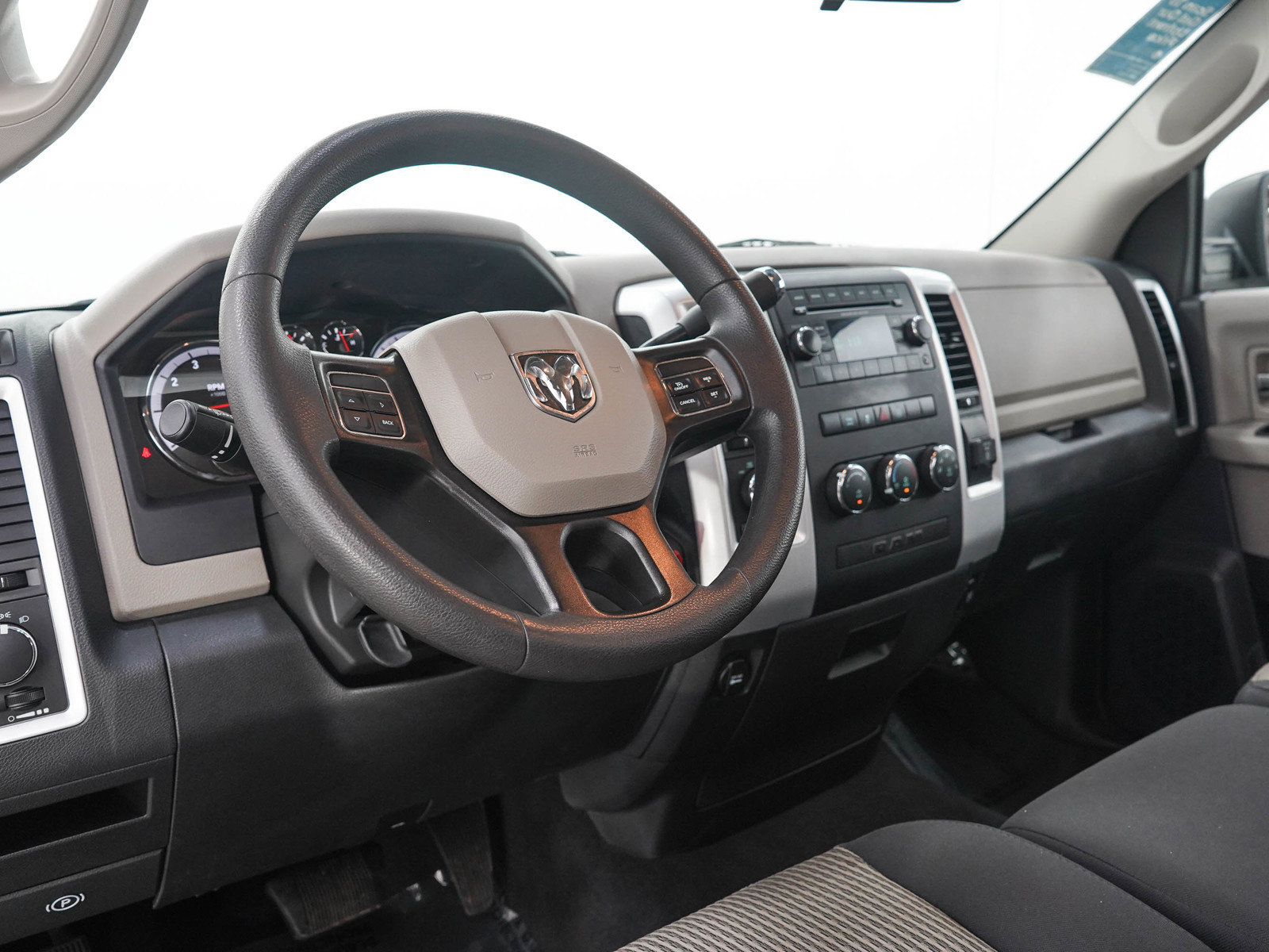 Used 2012 RAM 1500 Classic SLT w/ Remote Start & Security Group AWD/4WD image 18