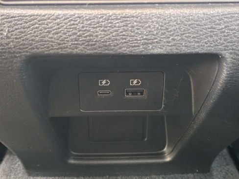 Used 2024 Mitsubishi Outlander SE FWD image 15